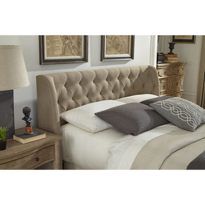Letto a piattaforma trapuntato Levi in ​​lino color tostato
