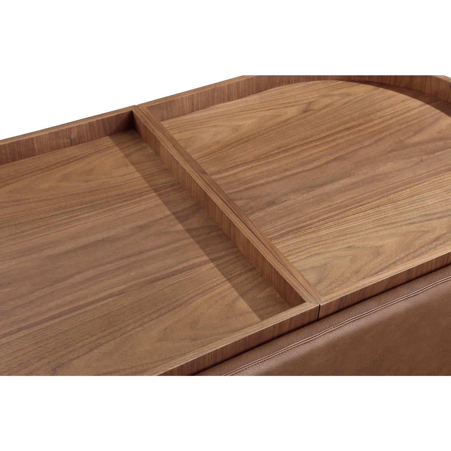 Tavolino contenitore rivestito in pelle Yeal con piano in legno e rotelle