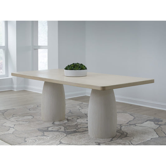Tavolo da pranzo con base in gesso e piano in legno Zinnia in sabbia bianca e avorio